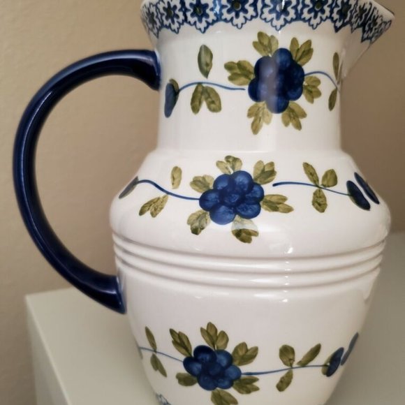 TABLETOPS Gallery Nicolette White Blue Floral Ceramic 9” PITCHER Berries on Vine - Picture 2 of 10